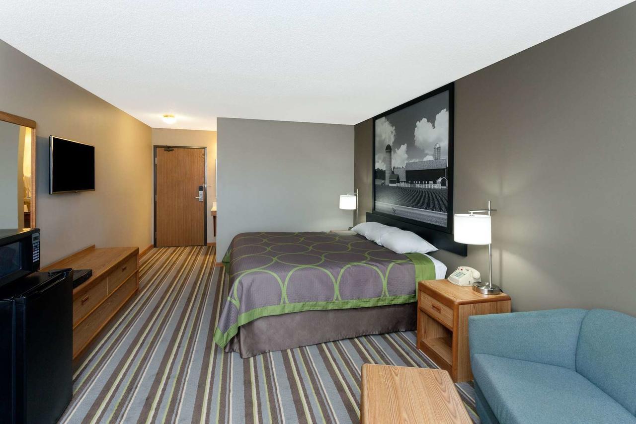Hotel Super 8 By Wyndham Watseka Zewnętrze zdjęcie