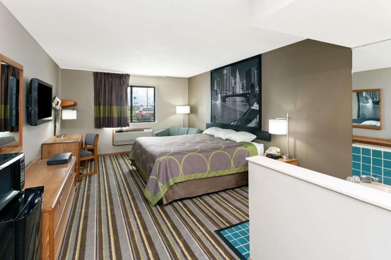 Hotel Super 8 By Wyndham Watseka Zewnętrze zdjęcie