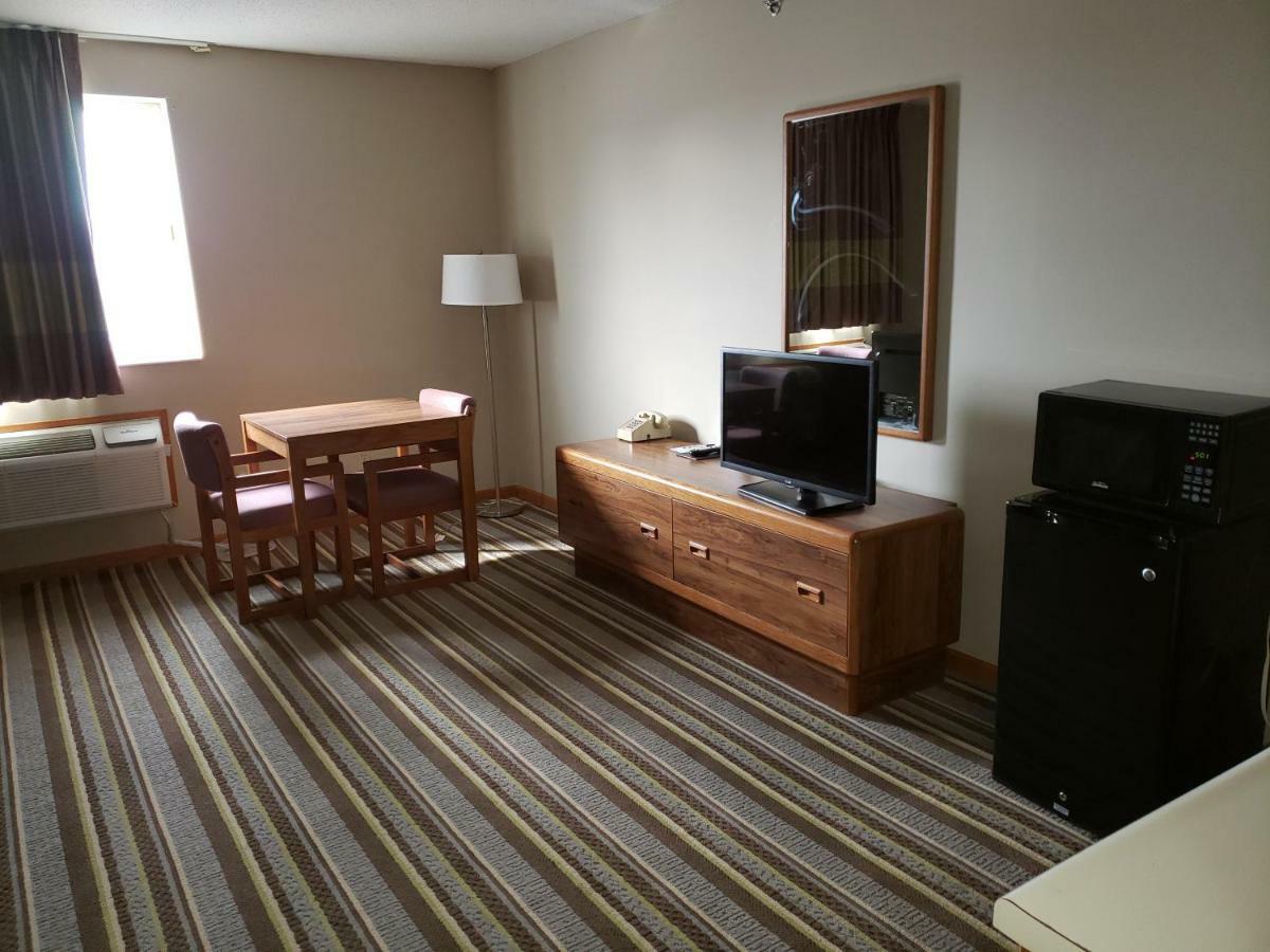 Hotel Super 8 By Wyndham Watseka Zewnętrze zdjęcie